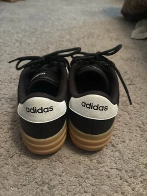 Adidas Sneakers thumbnail 4