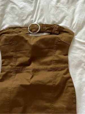 PrettyLittleThing Brown Strapless Mini Dress with Buckle Belt thumbnail 2
