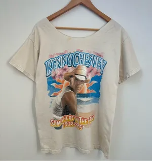 Vintage Kenny Chesney Off the Shoulder T-shirt thumbnail 1