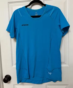 Arc'teryx Women's Short‎ Sleeved Shirt size large thumbnail 1