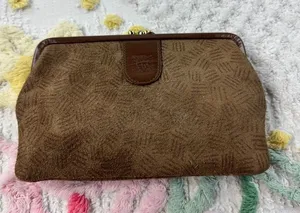 Anne Klein Vintage Brown Suede Kiss Lock Makeup Bag Clutch Lion Logo‎ thumbnail 1