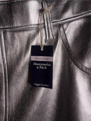 Abercrombie & Fitch Curve Love Vegan Leather 90s Relaxed Pant Size 18R. NWT thumbnail 9
