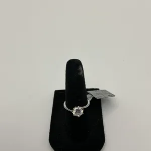 1.1ct Moissanite Solitaire Ring 925 Sterling Silver Size 5.5 thumbnail 2