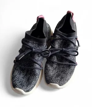 Adidas Cloudfoam Pure Grey Pink Knit Sneakers 6.5 - Like New thumbnail 1