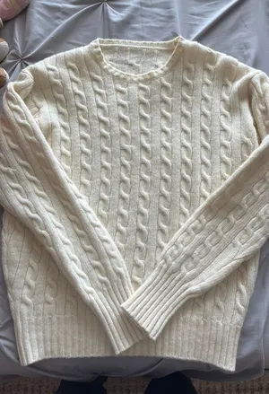 St. George Brandy Melville Sweater thumbnail 1