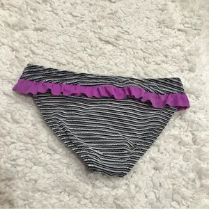 Billabong Striped Ruffle Bikini Bottoms Black White Purple XS‎ thumbnail 2