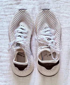 Adidas shoes thumbnail 1