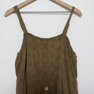 VTG Women Eyelet Maxi Dress XL Green Cotton Button Front Goblin Cottagecore Boho thumbnail 2