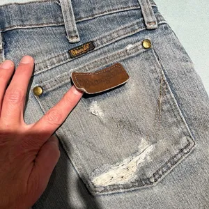 Vintage style wrangler‎ cut off denim shorts medium wash thumbnail 9