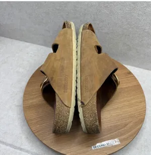 Birkenstock Women’s big buckle size 41 thumbnail 5