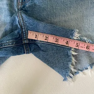 Abercrombie & Fitch Dad Shorts Size 27/4 High Rise Distressed Denim Cutoff thumbnail 7