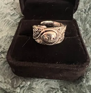Women’s Stainless Steel Silver Band Size 7 thumbnail 1