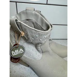 MIA Luanne Western Ankle Boots‎ Off-White Pearl Studded Pointed Toe Womens 7 thumbnail 8