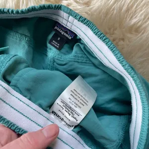 Patagonia Baggies 5” Like New Beryl Green size small 5 inch baggies shorts thumbnail 4