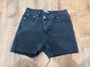 Princess Polly black crossover Jean shorts thumbnail 1