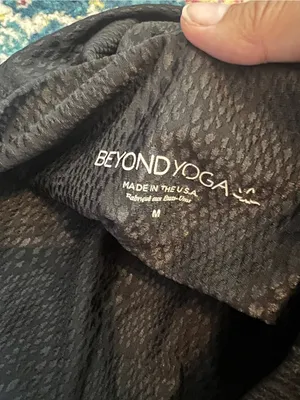 Beyond yoga Women's High-Waist Black Textured Bike Shorts thumbnail 9