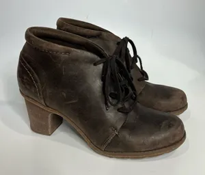 Clarks heeled booties brown leather lace up booties size 8.5‎ thumbnail 1