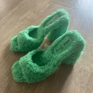 Dollskill Lemon Drop green fuzzy furry kitten heels 7.5 NEW thumbnail 1