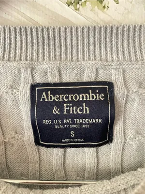Abercrombie & Fitch Y2K Cropped Cable Knit Crewneck Sweater Small thumbnail 2