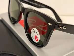 Rayban Wayfarer Sunglasses Polarized thumbnail 9
