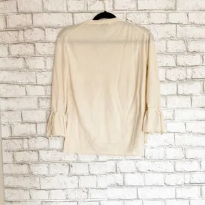 J. Crew V Neck Cream Ruffle Sleeve Sweater XS thumbnail 2