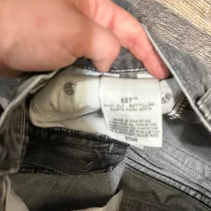 Levi's black bootcut jeans Size 27"‎ thumbnail 3