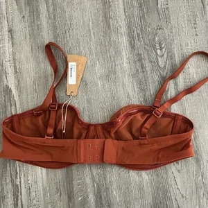 New skims bra 34A thumbnail 2