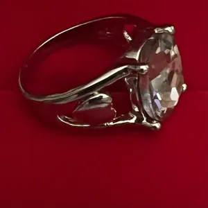 &merci Elegant/Classic Design Sparkling Gemstone w/ Small Heart Design Ring Size 8 thumbnail 3