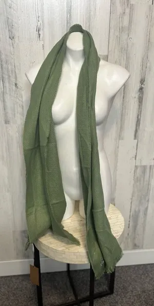 Steve Madden Olive Green Oversized Fringe Scarf – Soft Acrylic Winter Wrap NWT thumbnail 1