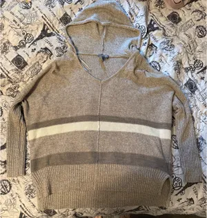 Quinn Hooded Sweater Brown thumbnail 1