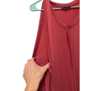 POL Women's‎ Coral V-Neck Sleeveless Tank Top M thumbnail 4
