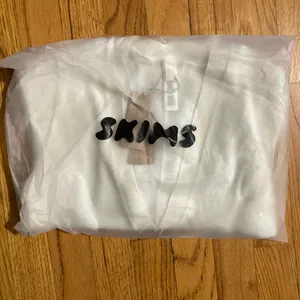 SKIMS Cashmere Cardigan XS thumbnail 3