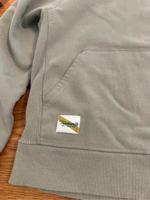 Tracksmith Trackhouse Hooded Sweatshirt in Tan Taupe Size Small thumbnail 4