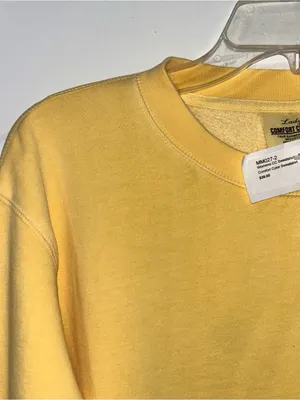 Comfort Colors NWT Yellow Sweatshirt Women’s Large thumbnail 2