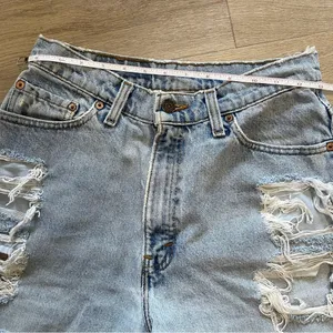 Levi’s denim shorts thumbnail 4