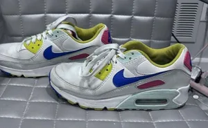 Women’s Nike AirMax 90s thumbnail 2