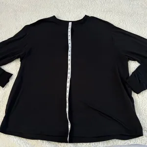 Nike Women’s Black Dri-Fit Long Sleeve Shirt L Yoga Athleisure Luxe Preppy Yoga thumbnail 5