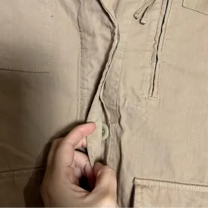 J.Crew 100% Cotton Classic Twill Chino Tan Hidden Button Cargo Jacket Size‎ 8 thumbnail 3