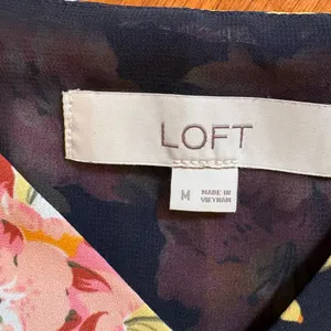 LOFT Floral V-Neck Cami Tank Top – Black Pink Yellow – Size M thumbnail 2