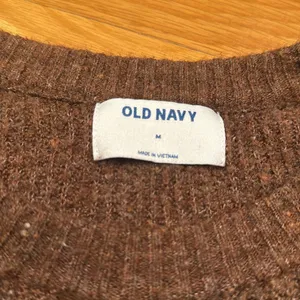 Old navy cozy chocolate long sleeve crew neck sweater size medium. thumbnail 2