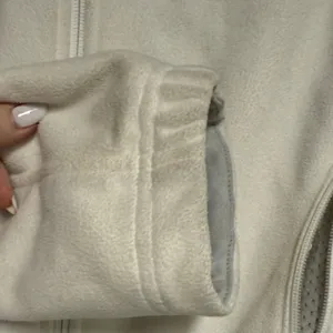 The North Face Women's Cream Jacket thumbnail 5