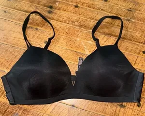 Victoria’s Secret black 36C padded no wire soft bra thumbnail 1