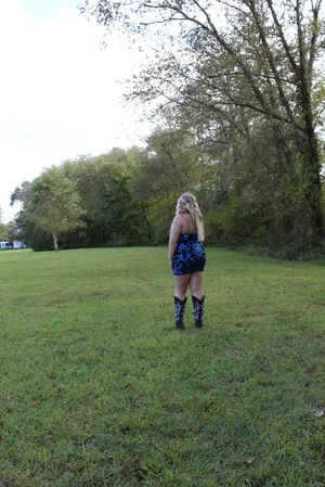Homcoming dress thumbnail 2