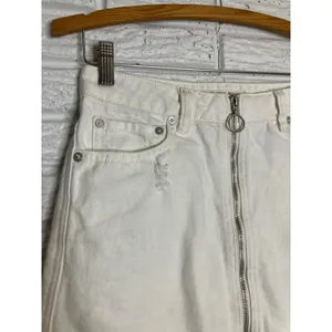 We The Free Denim Skirt Womens 25 White‎ Excellent Distressed Zip Front Mini thumbnail 2