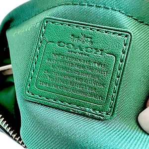 Coach Crossbody‎ Bag Green Pebble Leather Front Pocket Adjustable Strap thumbnail 9