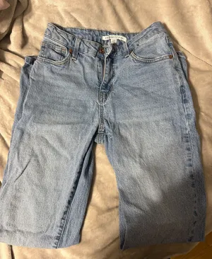 Celebrity Pink Jeans thumbnail 1