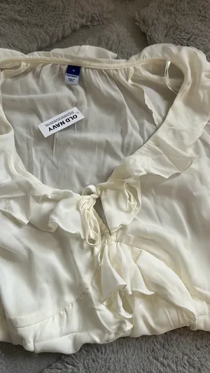 Old Navy blouse thumbnail 2