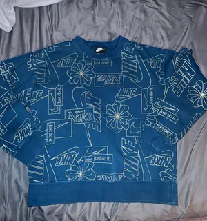 Nike Sweatshirt thumbnail 1