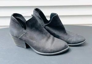 Steve Madden slip on black leather side vent Ankle Booties thumbnail 1