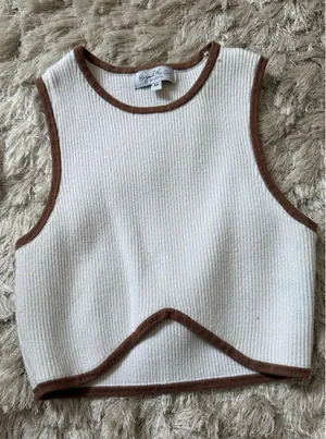 Beyond the Sea White Crop top Size M thumbnail 1